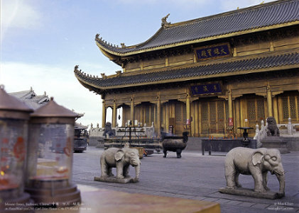 The Main Temple of Emei | 峨眉山 - 金顶